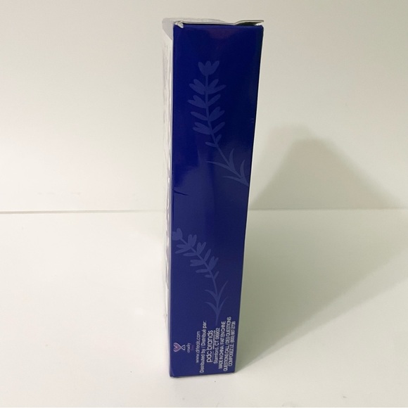 Dr Teal's Lavender Epsom Salt & Foaming Bath - Picture 2 of 11